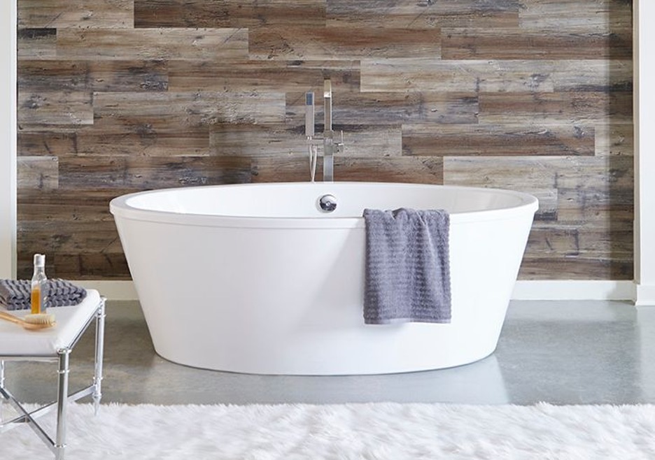 Bathroom and tub with accent wall